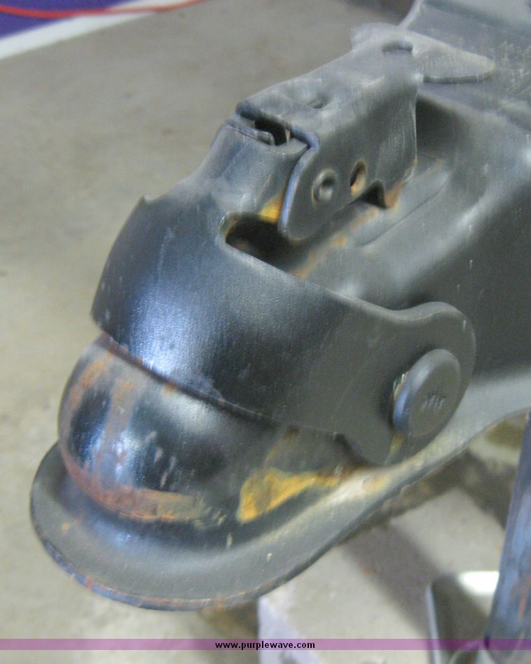 image for item 7858 2008 Fleetwood E3 folding camper trailer