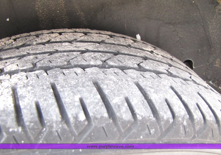 image for item 9054 2008 Chevrolet Uplander LS