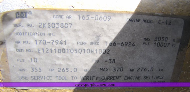 image for item 3038 1999 Peterbilt Conventional 377 semi truck