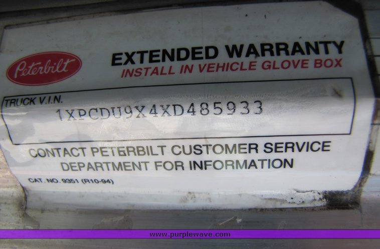 image for item 3038 1999 Peterbilt Conventional 377 semi truck