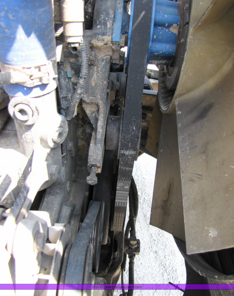 image for item 3040 1999 Freightliner Conventional FLD112 semi truck