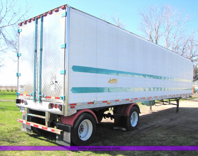 image for item 3041 1999 Great Dane refrigerated trailer