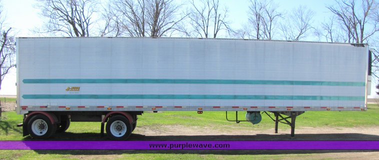image for item 3041 1999 Great Dane refrigerated trailer