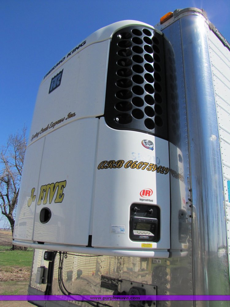 image for item 3041 1999 Great Dane refrigerated trailer