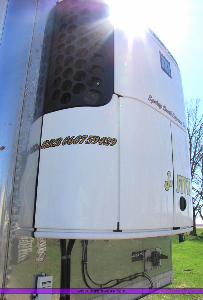 image for item 3041 1999 Great Dane refrigerated trailer