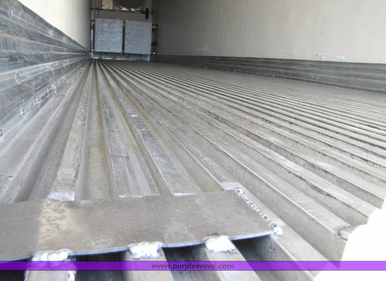 image for item 3041 1999 Great Dane refrigerated trailer