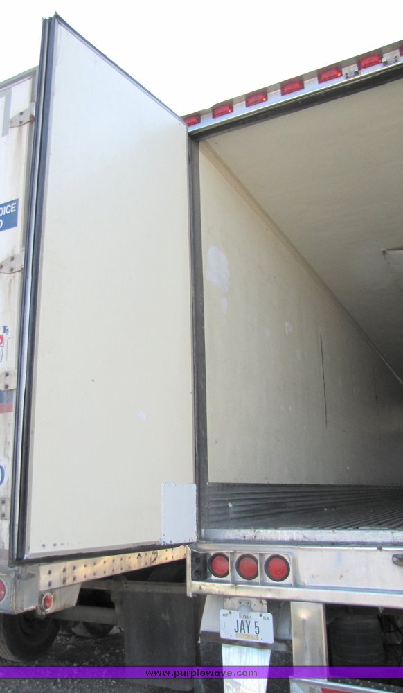 image for item 3042 1999 Wabash refrigerated trailer