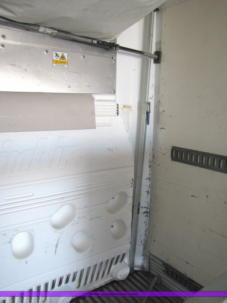 image for item 3042 1999 Wabash refrigerated trailer