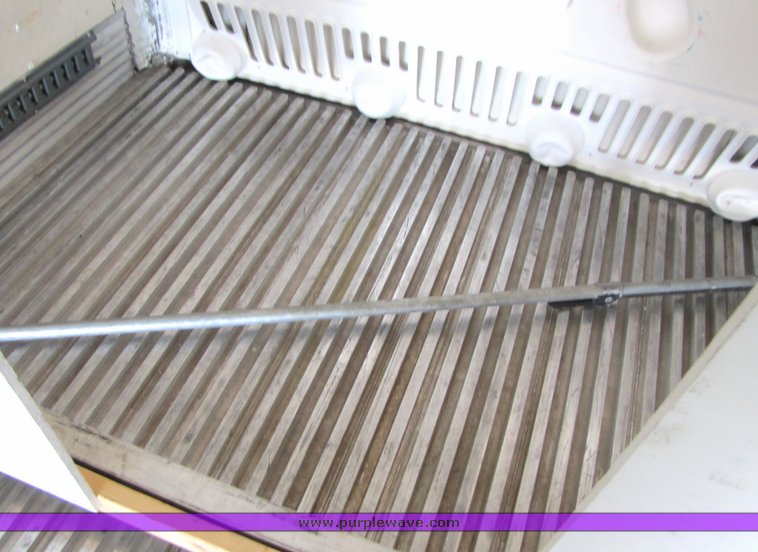 image for item 3042 1999 Wabash refrigerated trailer