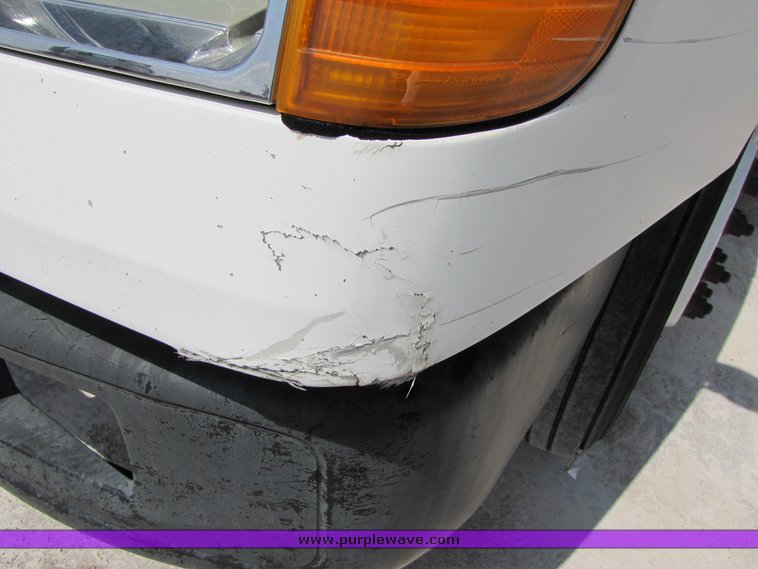 image for item 3053 1999 Freightliner Conventional FLD112 semi truck