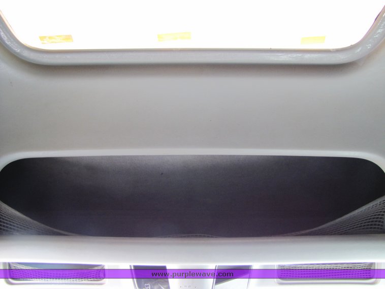 image for item 3057 1998 Freightliner Conventional FLC120 semi truck