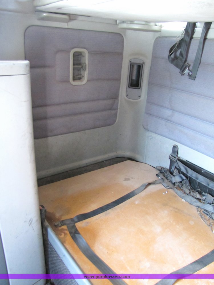 image for item 3057 1998 Freightliner Conventional FLC120 semi truck