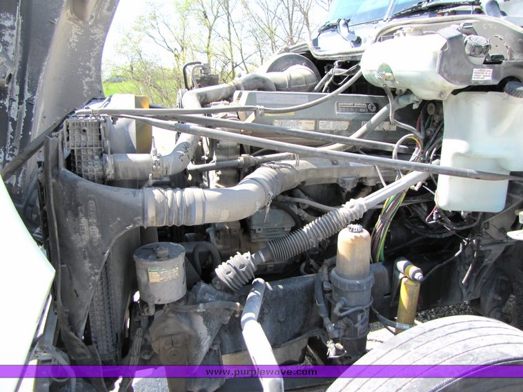 image for item 3057 1998 Freightliner Conventional FLC120 semi truck