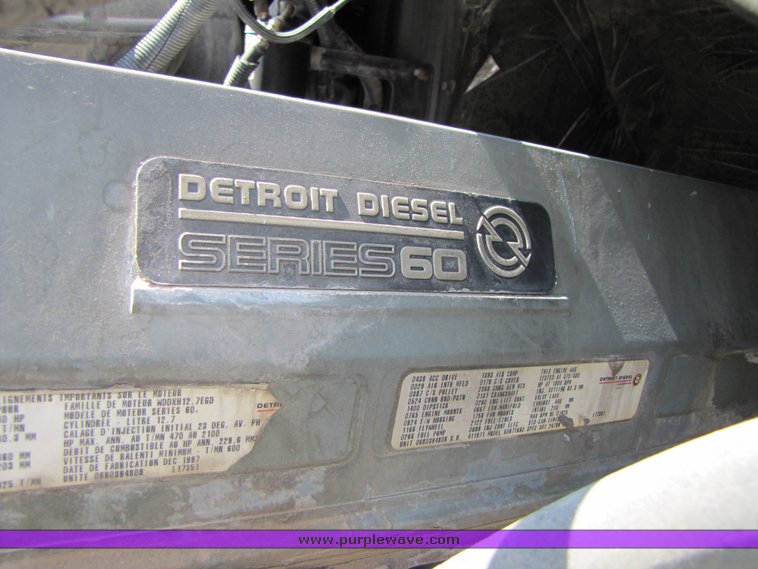 image for item 3057 1998 Freightliner Conventional FLC120 semi truck