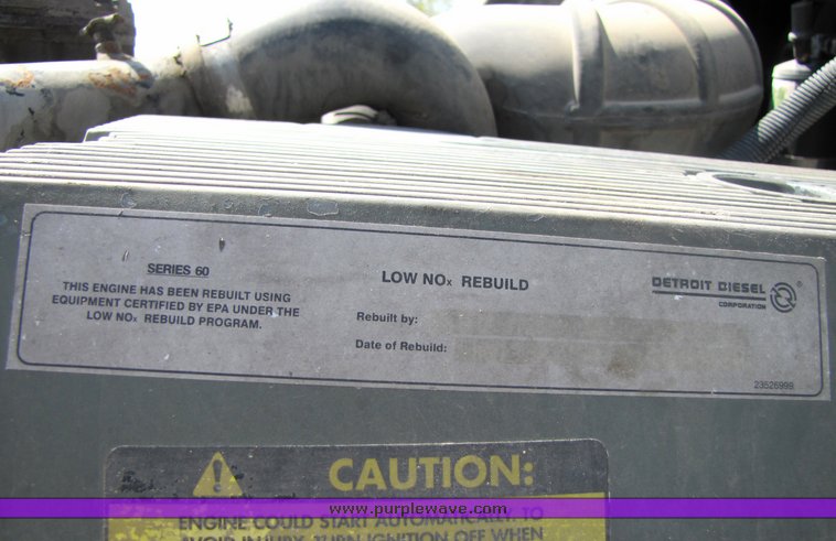 image for item 3057 1998 Freightliner Conventional FLC120 semi truck