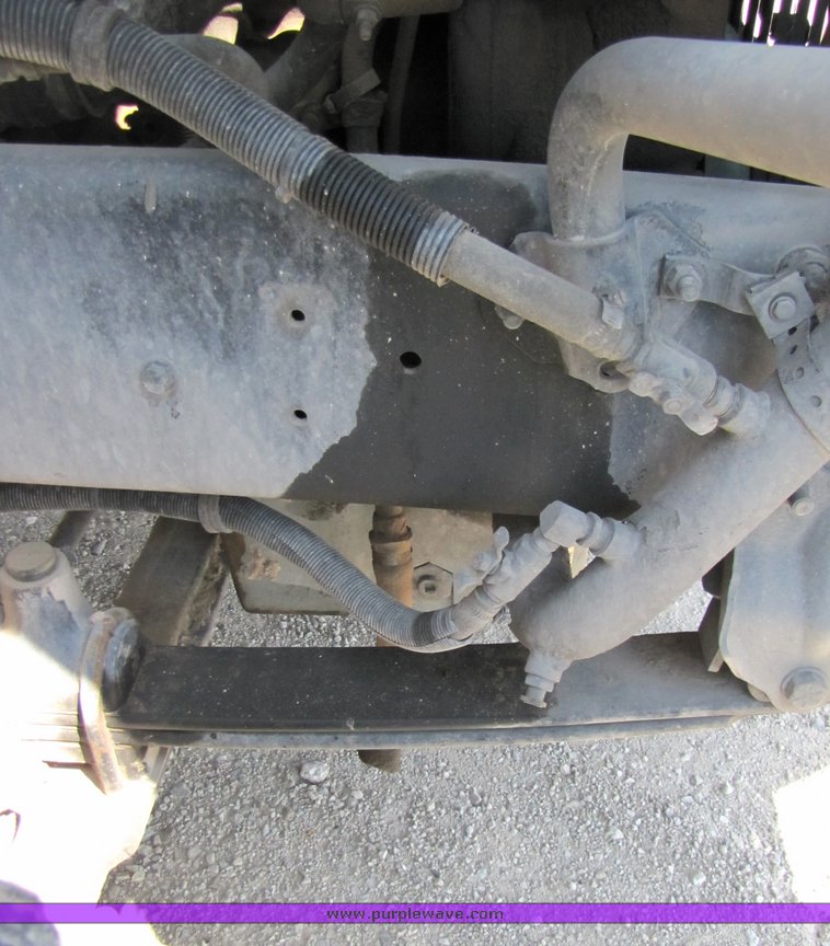 image for item 3057 1998 Freightliner Conventional FLC120 semi truck