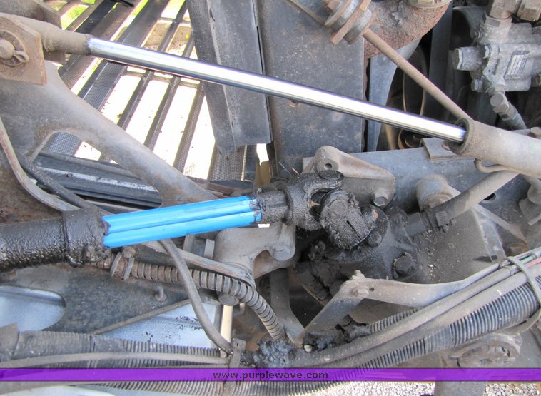 image for item 3065 1994 International Series 9600 cabover truck