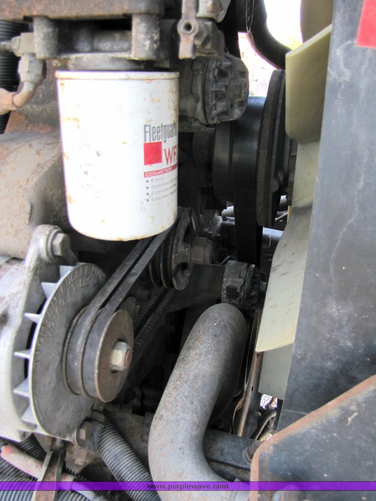 image for item 3065 1994 International Series 9600 cabover truck