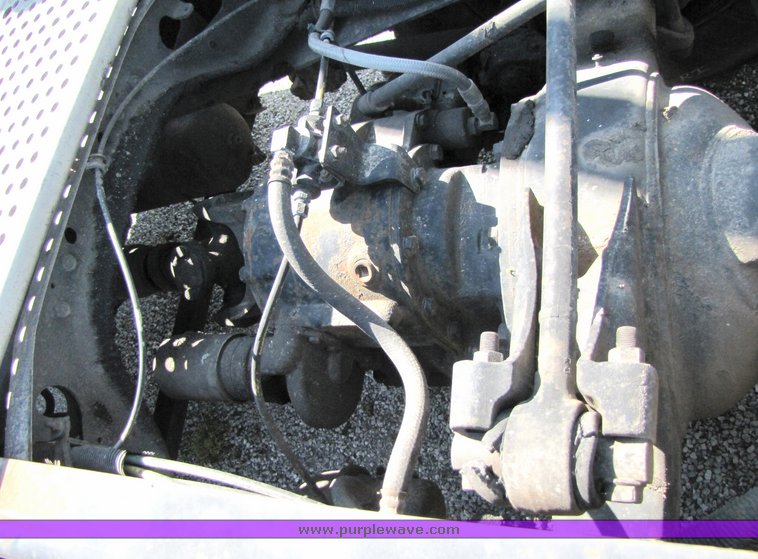 image for item 3065 1994 International Series 9600 cabover truck