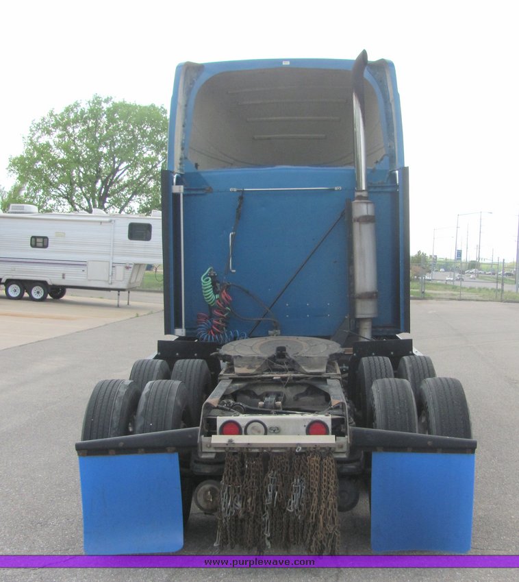 image for item 6076 1994 Kenworth Construct T600 semi truck