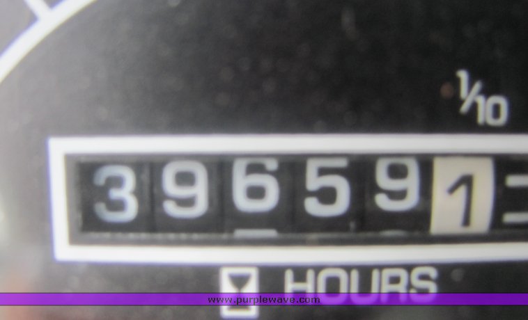 image for item 6076 1994 Kenworth Construct T600 semi truck