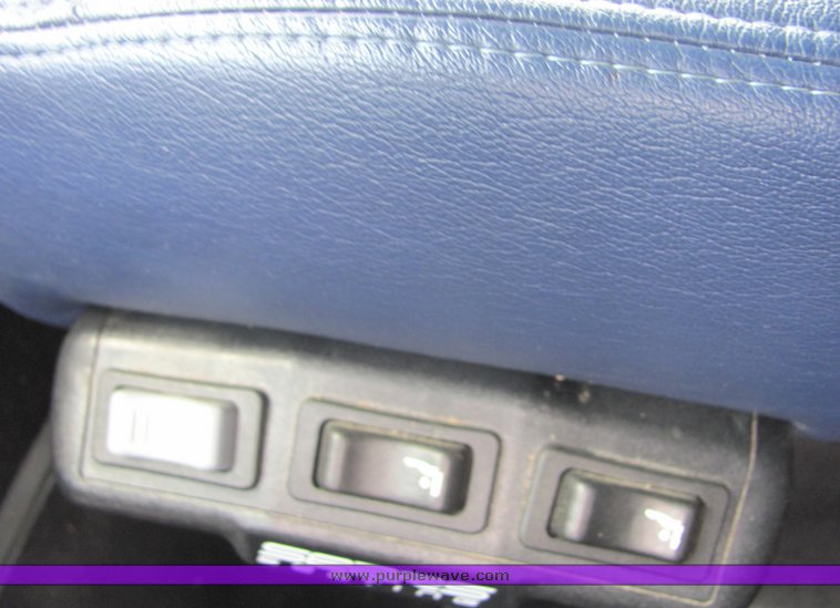 image for item 6076 1994 Kenworth Construct T600 semi truck