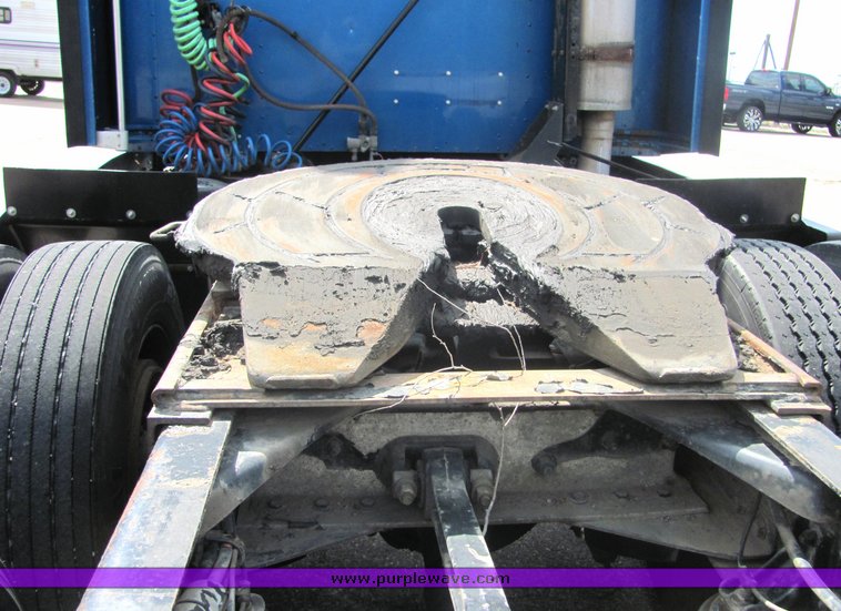 image for item 6076 1994 Kenworth Construct T600 semi truck