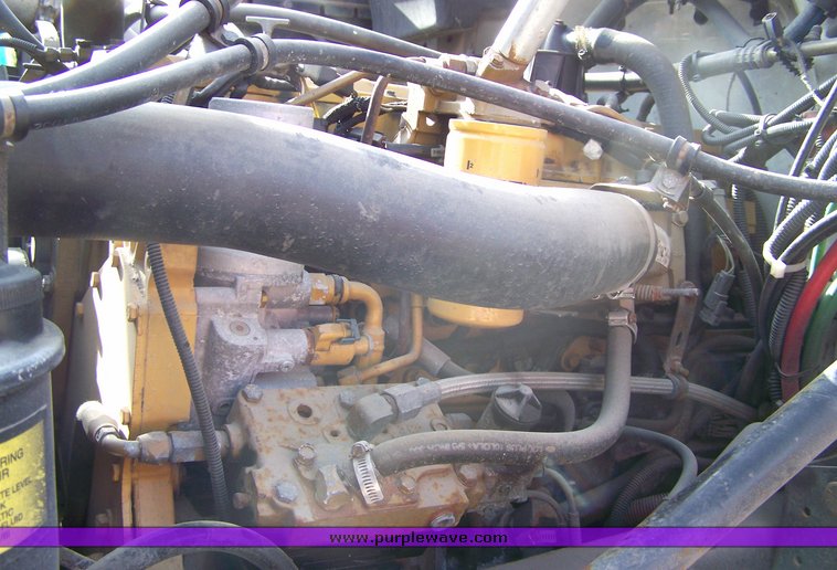 image for item 8107 2000 Freightliner FL170