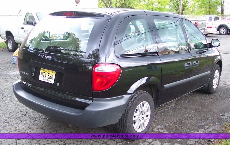 image for item 1504 2006 Dodge Caravan SE van