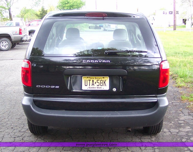 image for item 1504 2006 Dodge Caravan SE van