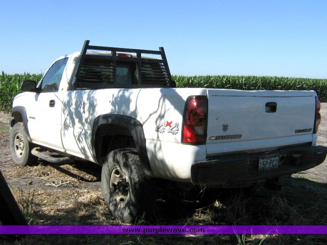 image for item 1800 2005 Chevrolet K2500HD Silverado pickup