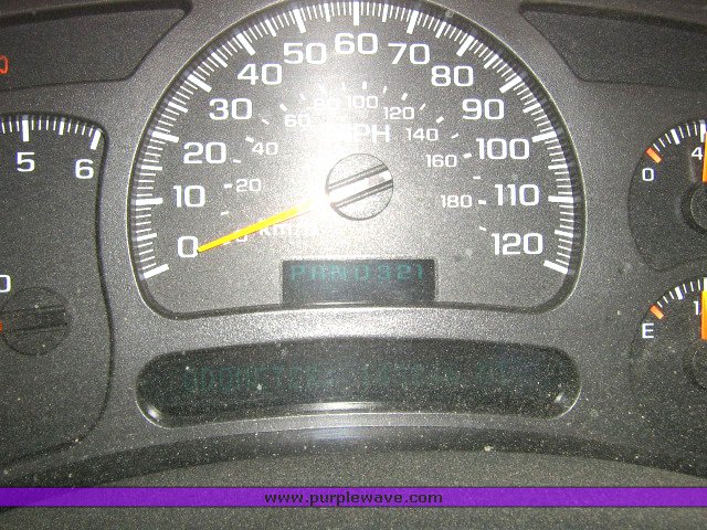 image for item 1800 2005 Chevrolet K2500HD Silverado pickup