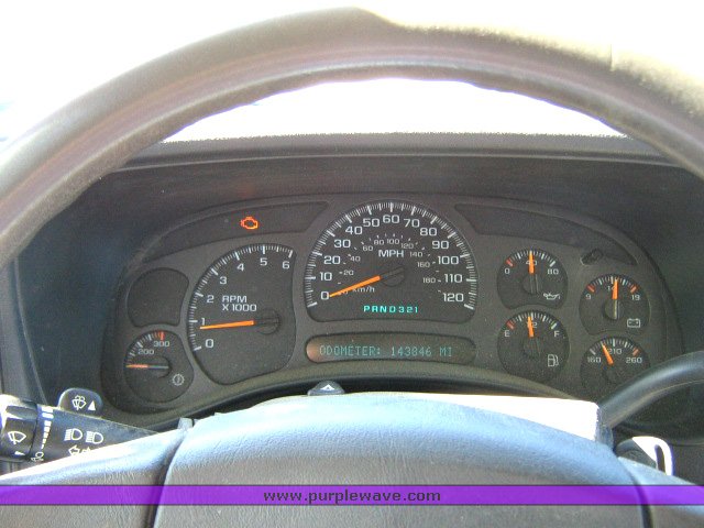 image for item 1800 2005 Chevrolet K2500HD Silverado pickup