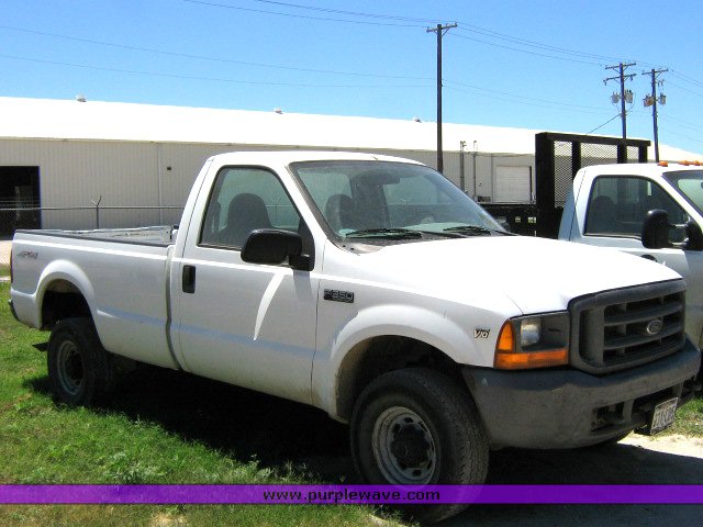 image for item 1801 1999 Ford F350 Super Duty pickup