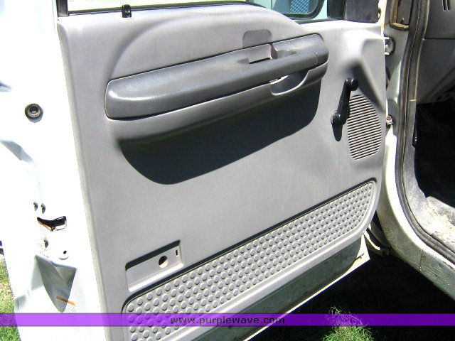 image for item 1801 1999 Ford F350 Super Duty pickup