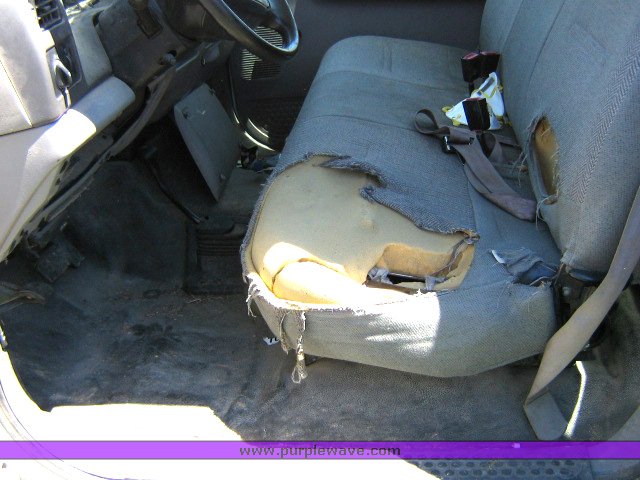 image for item 1801 1999 Ford F350 Super Duty pickup