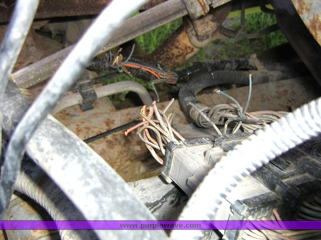 image for item 1801 1999 Ford F350 Super Duty pickup