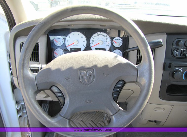 image for item 3191 2004 Dodge 2500 pickup