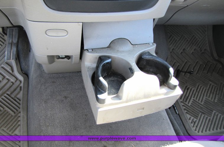 image for item 3191 2004 Dodge 2500 pickup