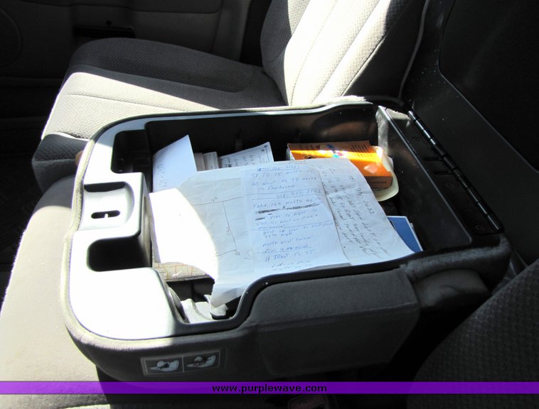 image for item 3191 2004 Dodge 2500 pickup