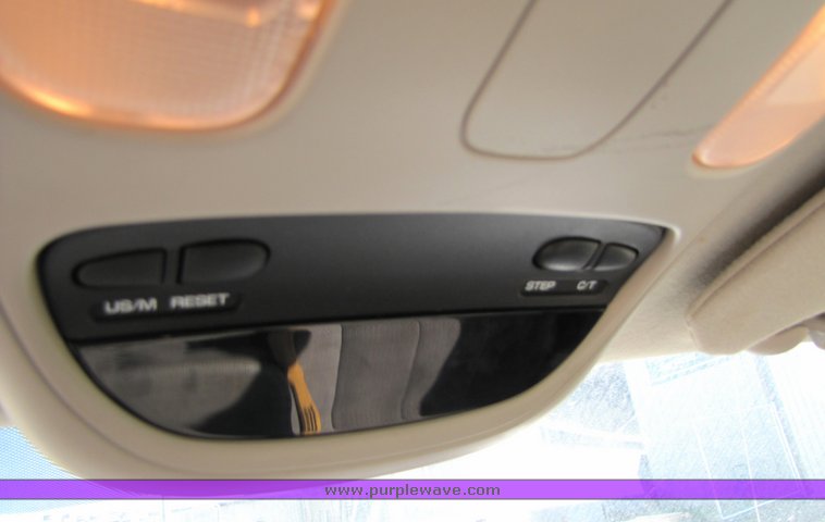 image for item 3191 2004 Dodge 2500 pickup