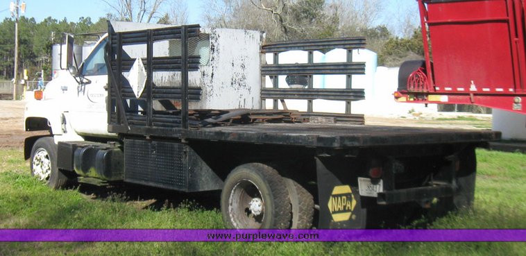 image for item 5660 1992 GMC Topkick 4x2 flatbed truck