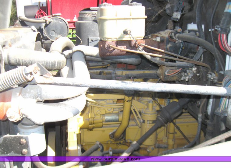 image for item 5660 1992 GMC Topkick 4x2 flatbed truck