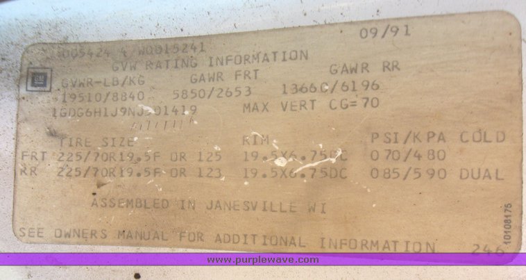 image for item 5660 1992 GMC Topkick 4x2 flatbed truck