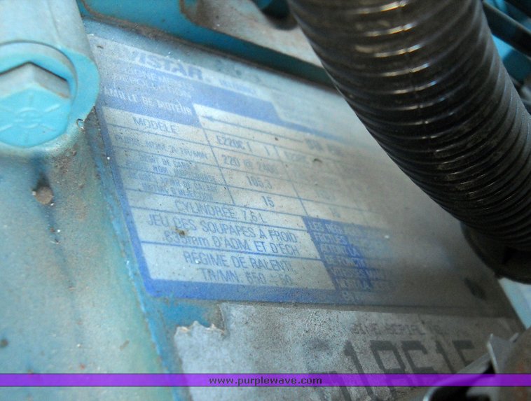 image for item 8100 1991 International 4900 4x2 single axle truck and trailer