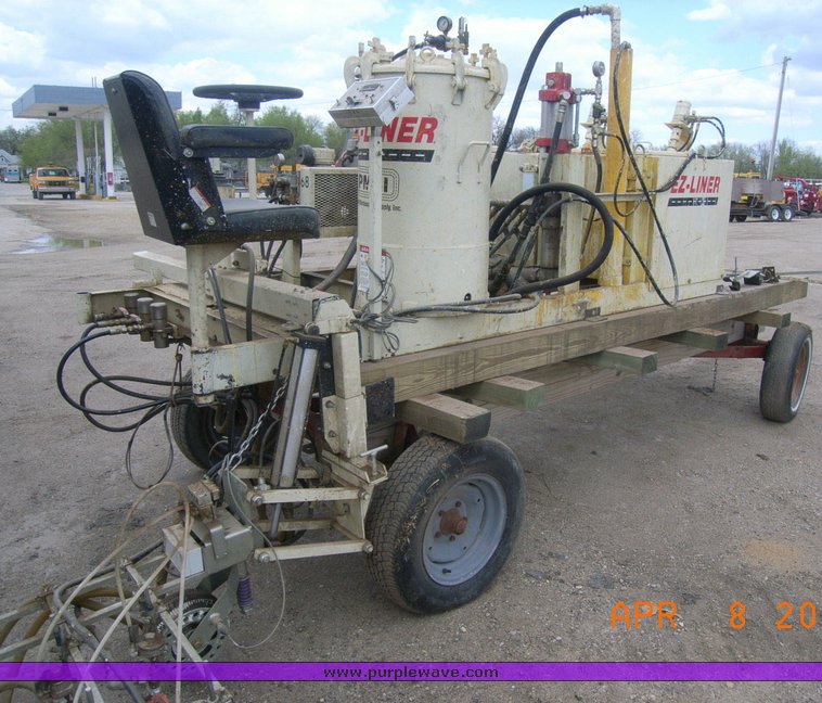 image for item 1008 1997 Ez Liner AL-120 paint striper