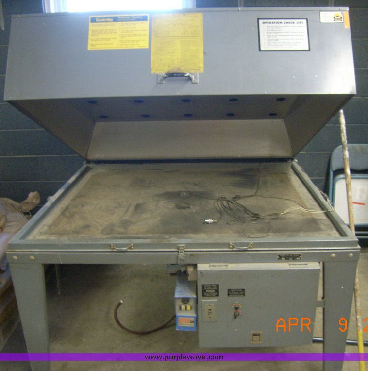 image for item 1010 Scotchlite heat lamp reflective sign applicator