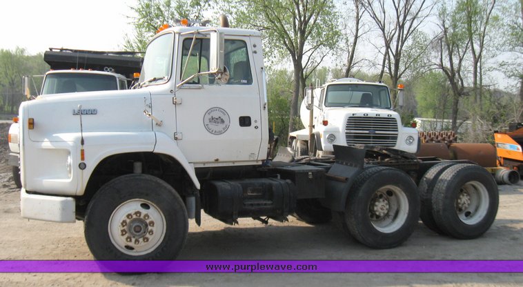 image for item 2181 1991 Ford Conventional LTS9000 semi truck