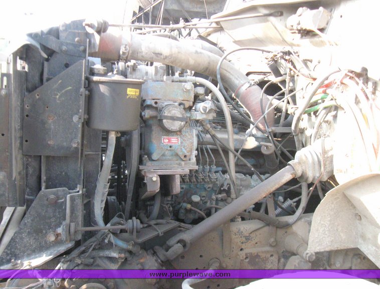 image for item 2182 1991 International Series 4900 dump truck