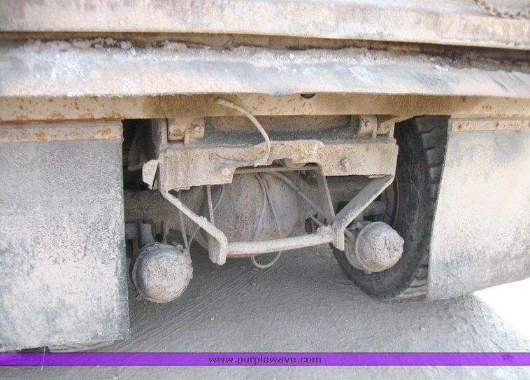 image for item 2182 1991 International Series 4900 dump truck